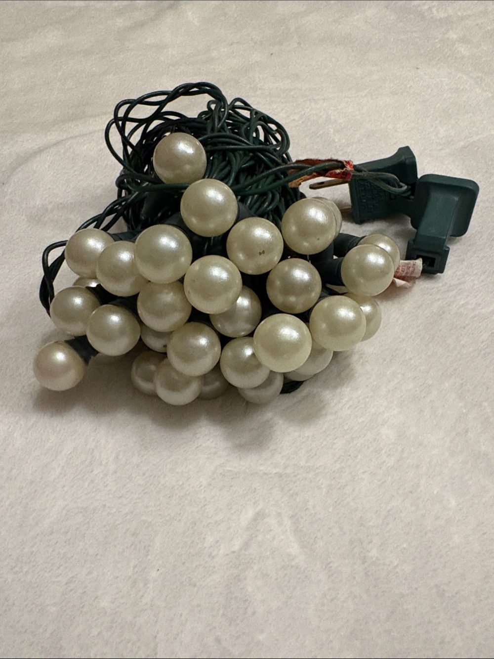 Vintage White Pearl Christmas Tree
Lights One String 35 Light WORKS
